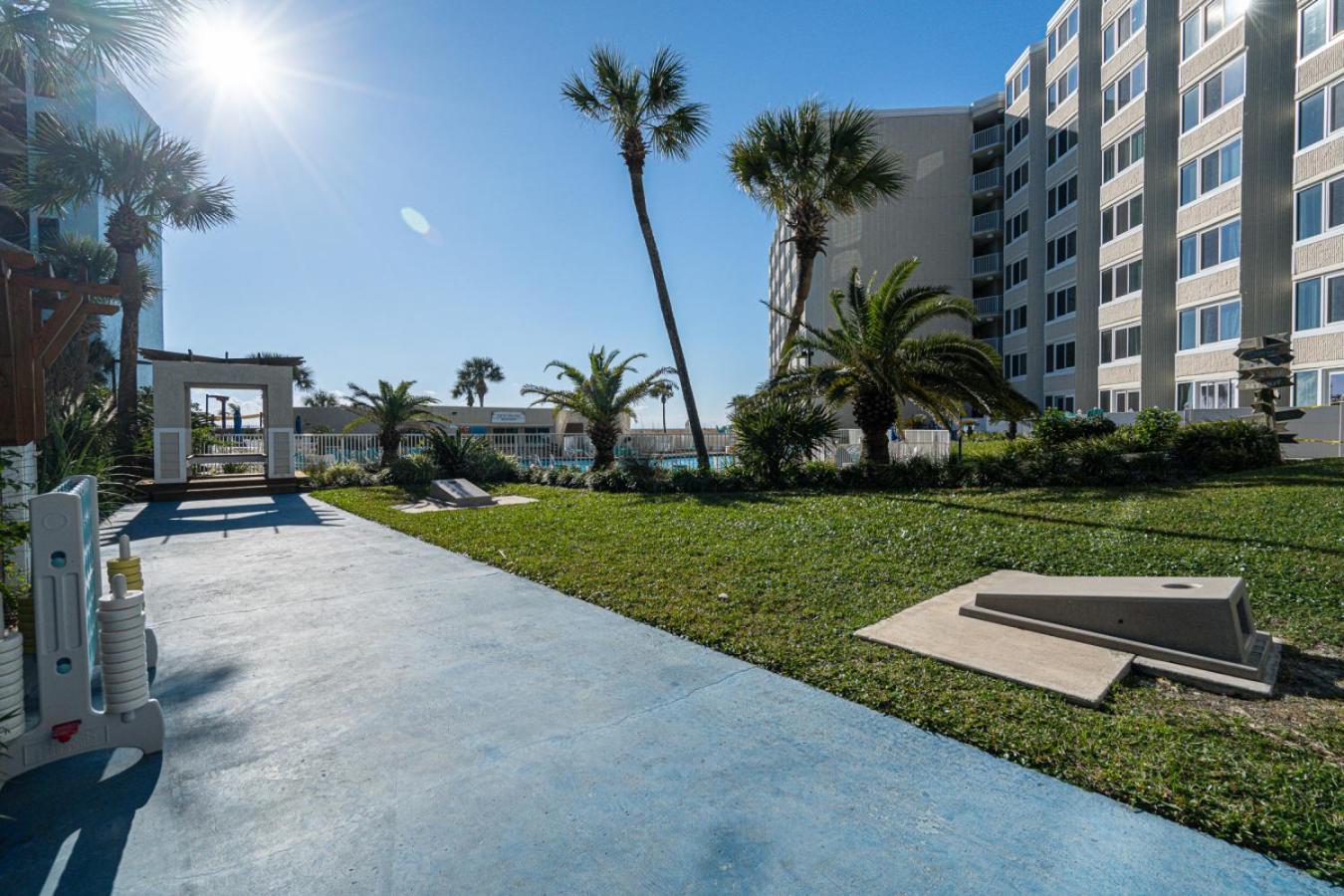 Seas The Day - Of The Gulf 320 - Front - Free Chair Service Holiday home Panama City Beach