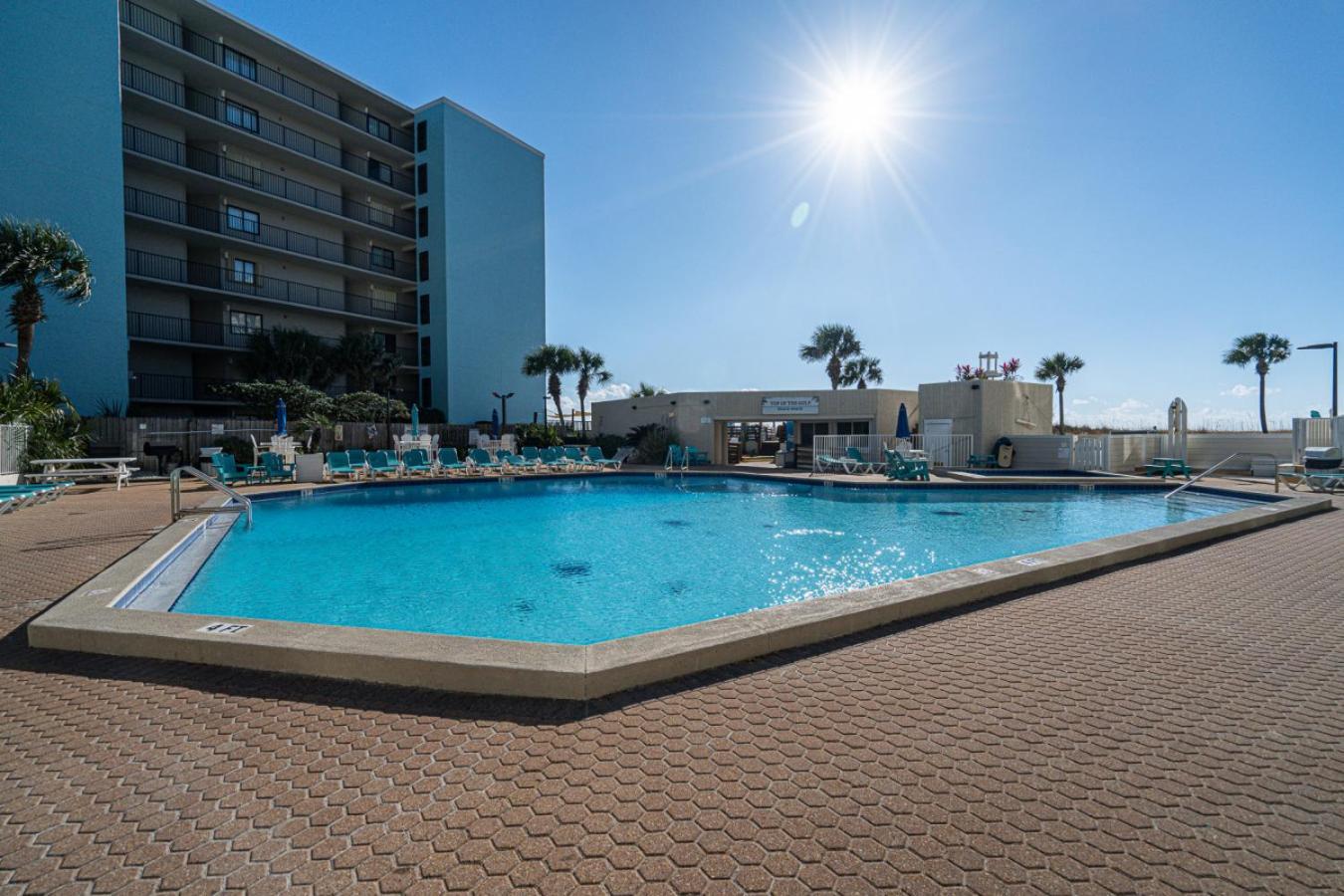 Seas The Day - Of The Gulf 320 - Front - Free Chair Service * Panama City Beach