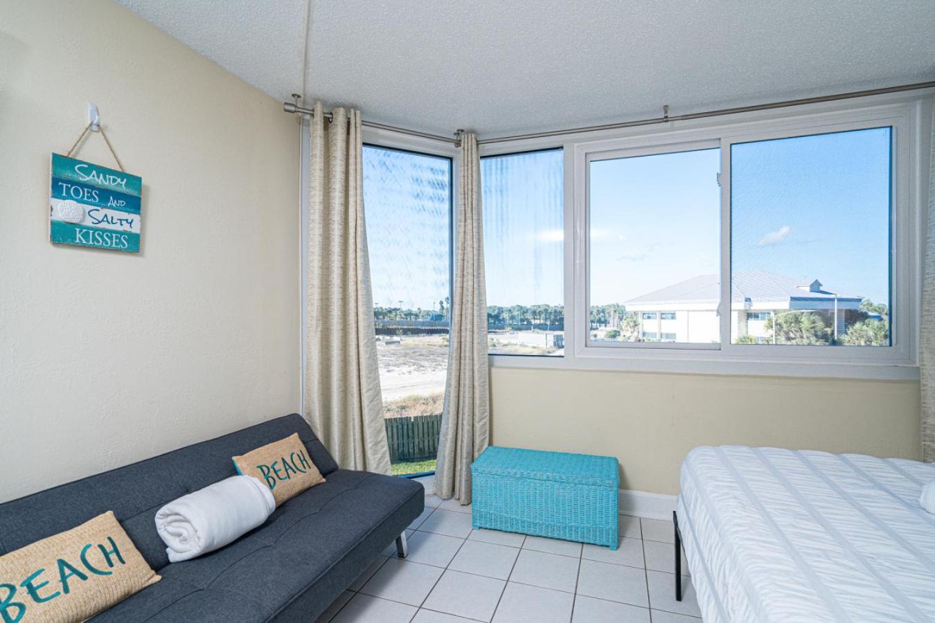 Holiday home Seas The Day - Of The Gulf 320 - Front - Free Chair Service *